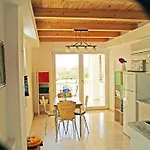 In Ermioni Mit Gemeinschaftlichem Pool- Grill Und Terrasse By Interhome Tatil Evi