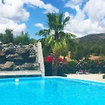 In Ermioni Mit Gemeinschaftlichem Pool- Grill Und Terrasse By Interhome