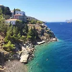 In Ermioni Mit Gemeinschaftlichem Pool- Grill Und Terrasse By Interhome Tatil Evi *