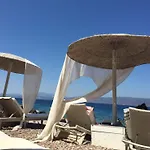 In Ermioni Mit Gemeinschaftlichem Pool- Grill Und Terrasse By Interhome