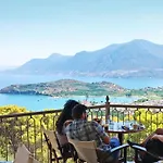 In Ermioni Mit Gemeinschaftlichem Pool- Grill Und Terrasse By Interhome Tatil Evi
