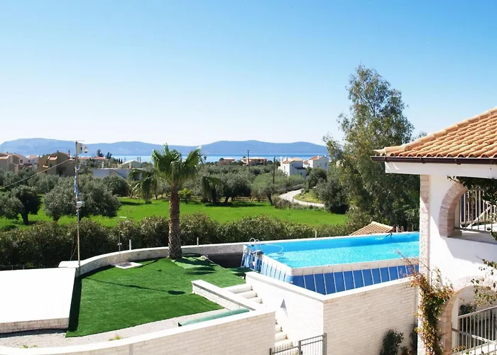 In Ermioni Mit Gemeinschaftlichem Pool- Grill Und Terrasse By Interhome * Thermisía