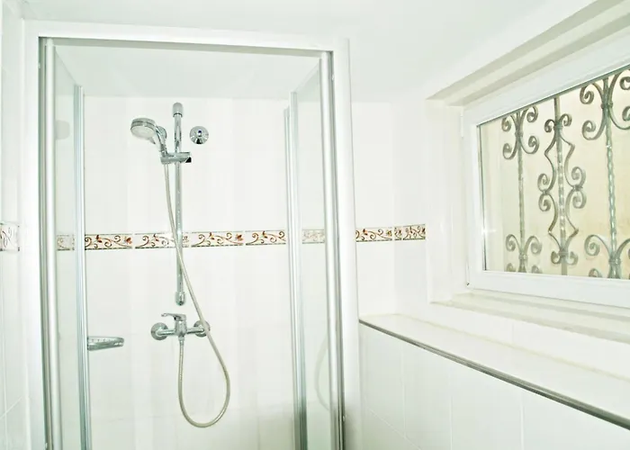 In Ermioni Mit Gemeinschaftlichem Pool- Grill Und Terrasse By Interhome Casa de Férias