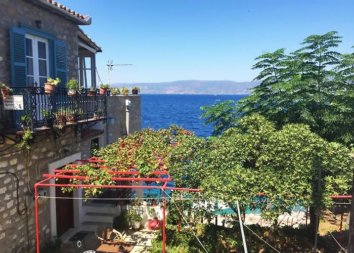 別荘 In Ermioni Mit Gemeinschaftlichem Pool- Grill Und Terrasse By Interhome *